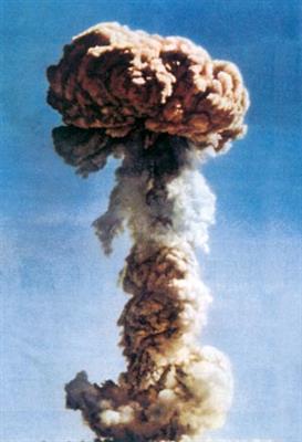 中国第一颗原子弹爆炸成功