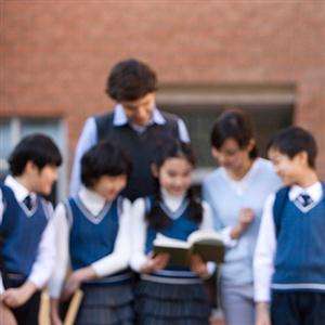 树立集体意识，融入集体生活