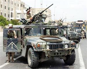 伊拉克街头巡逻的美军军队